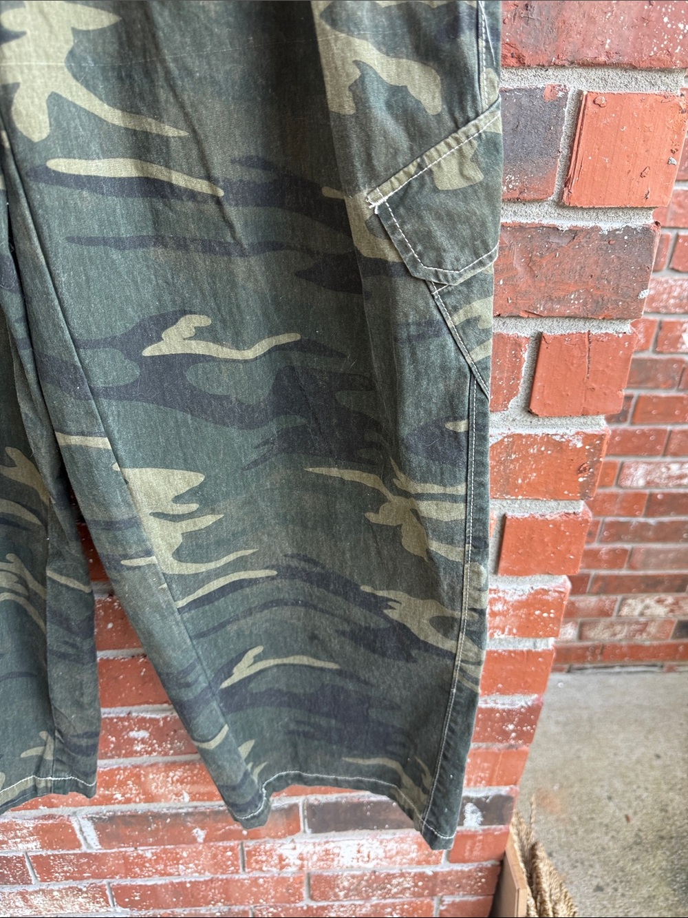 Baggy Wide Leg Camouflage Cargo Pants - Picture 3 of 8